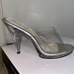 Fabulicious Cocktail-501 Clear Platform Slide